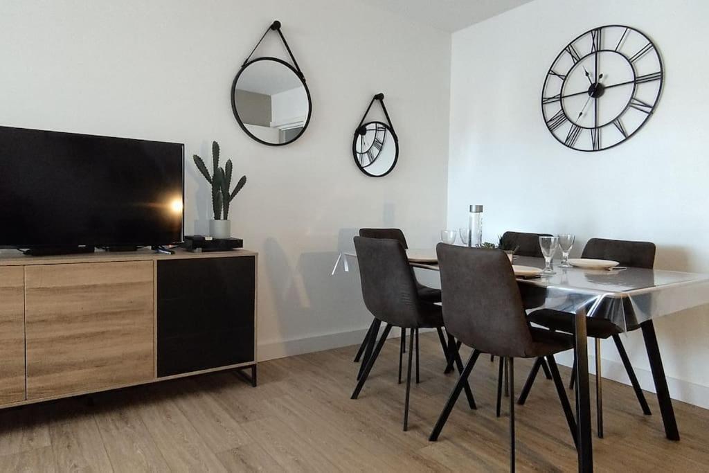 Les Geraniums, Bel Appartement Renove, Proche Plage Et Commerces La Seyne-sur-Mer Bagian luar foto